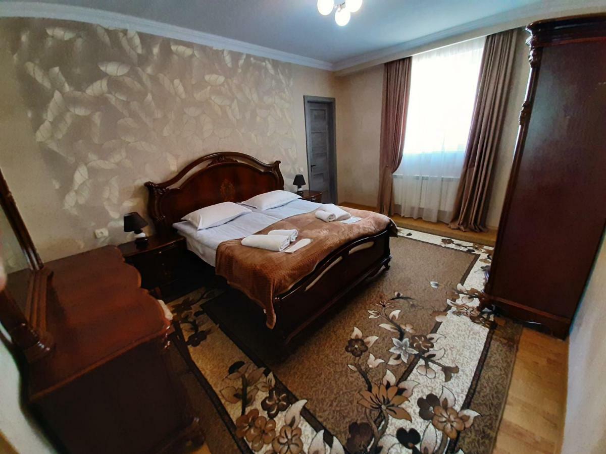 Kazbegi Guide Hotel Exterior photo
